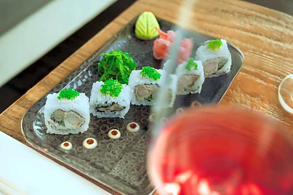 Anemi Hotel & Suites