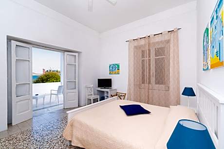 Double Room with Balcony and Sea View