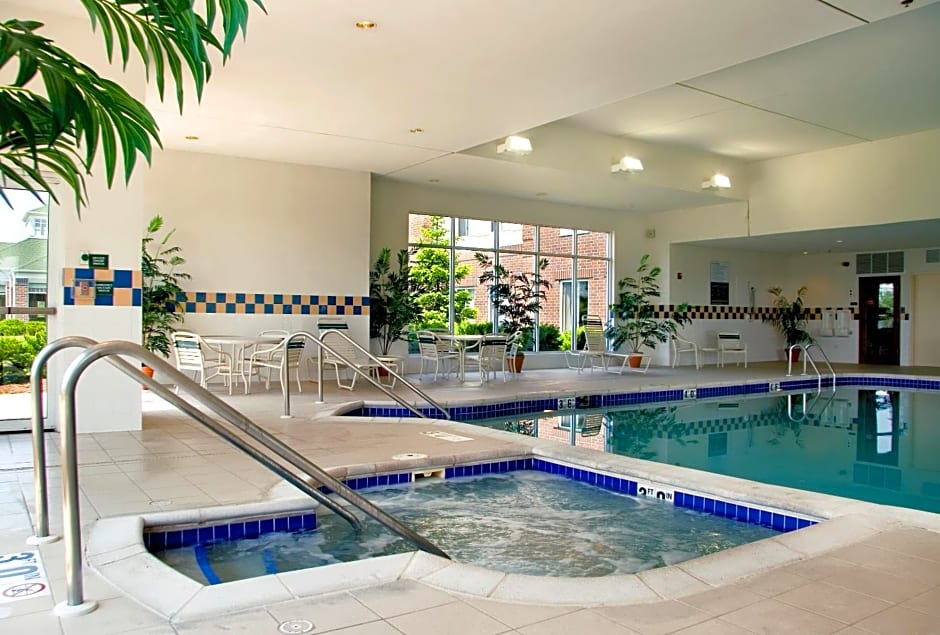 Hilton Garden Inn Milwaukee Northwest Conference Center