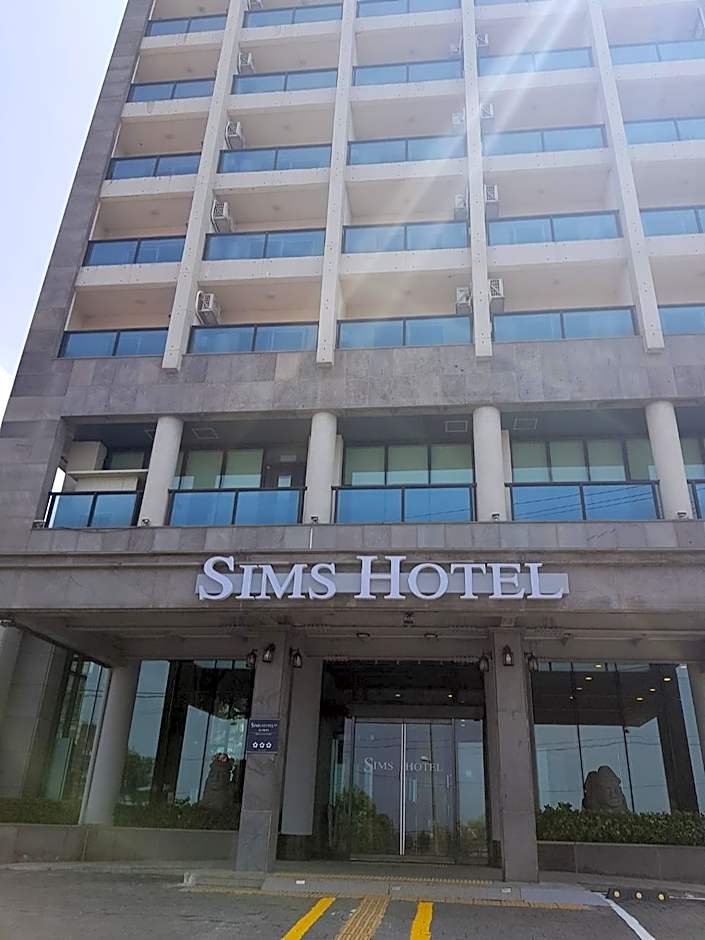 Sims Hotel