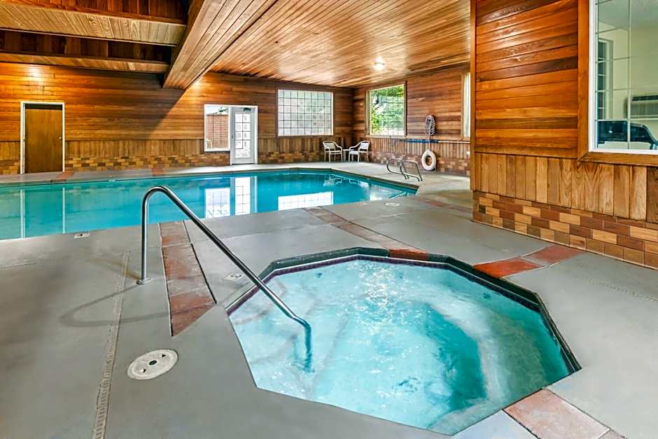 Comfort Suites Clackamas