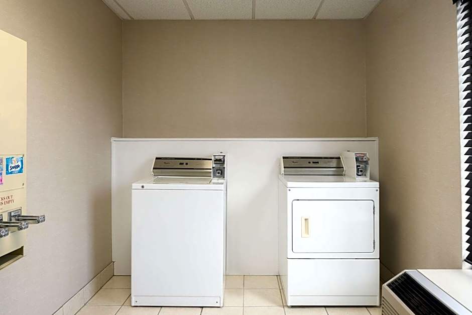 Hampton Inn By Hilton Pell City