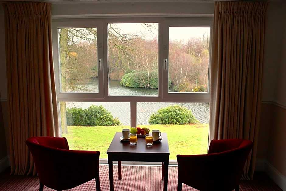 Inn On The Lake