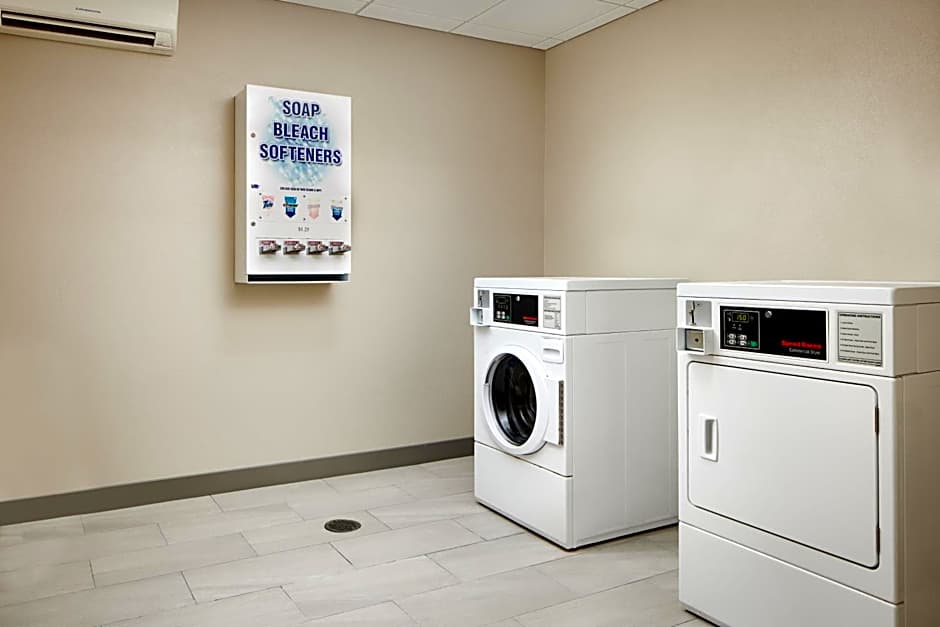 Holiday Inn Express & Suites Bridgeport By IHG