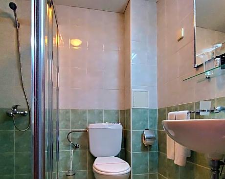 Double/Twin Standard Room