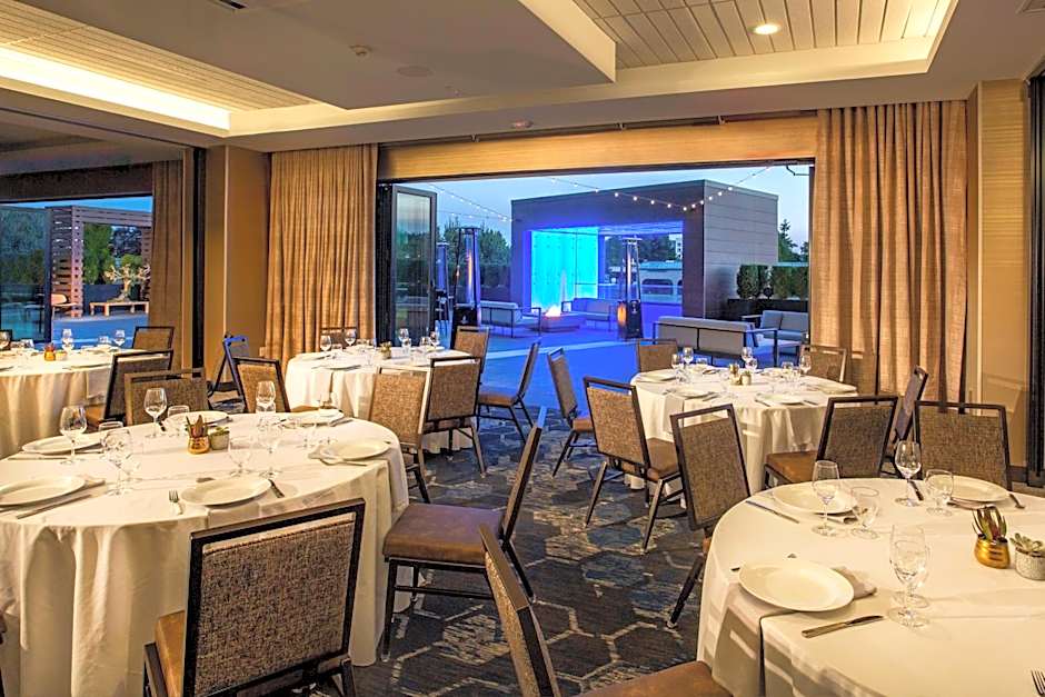 Hilton Garden Inn Redmond Town Center, WA