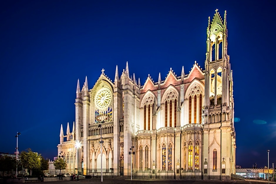 Gamma Leon Universidad De Fiesta Inn