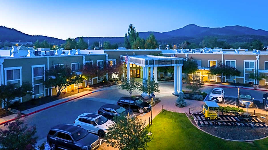 Grand Canyon Railway Hotel