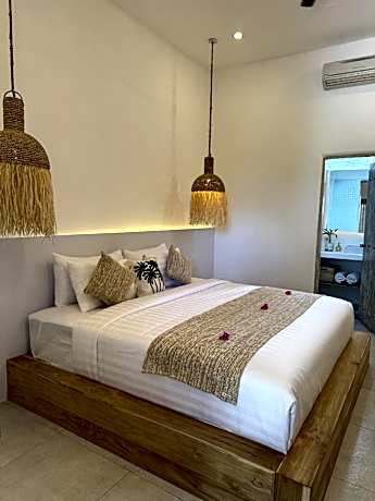 White Coconut Resort