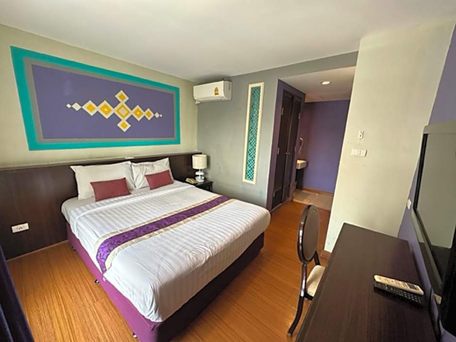 Sawasdee Hotel @ Sukhumvit Soi 8