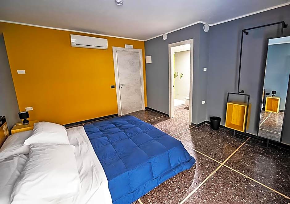 Marathon Hostel