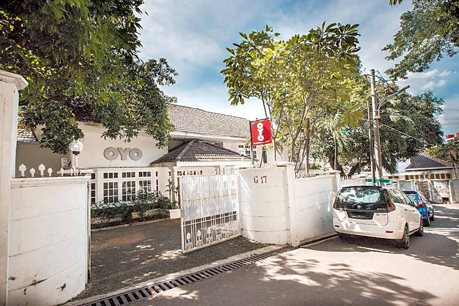 Capital O 332 Residence G17 Kemang