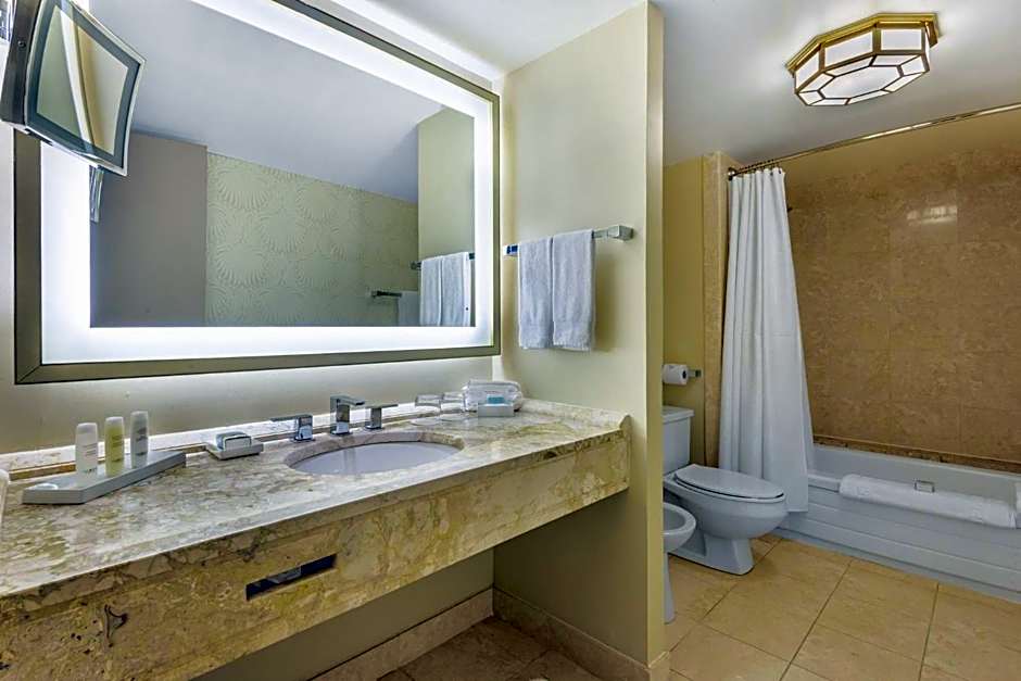 Omni Mont-Royal Hotel