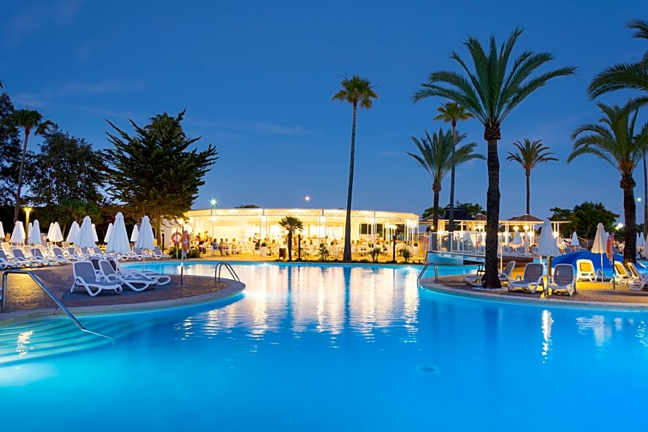 Protur Vista Badía Aparthotel