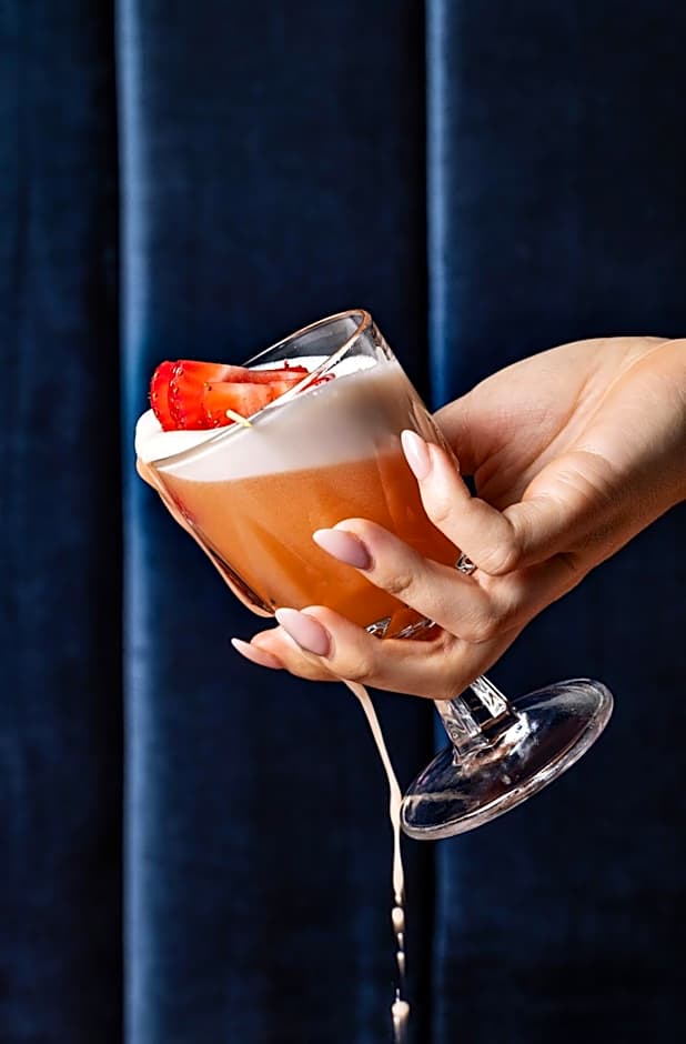 Paradox Hotel Vancouver