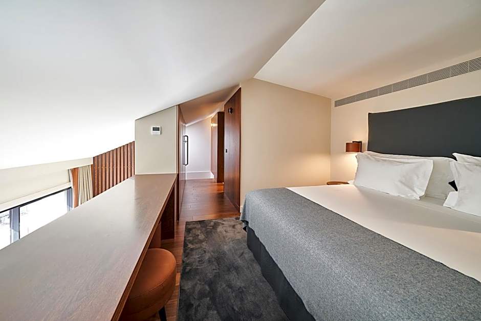 Photo 1 of 4 of Duplex Suite, Top Floor
