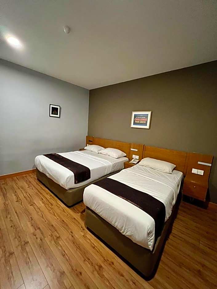 Golden Leaf Boutique Hotel Nusa Idaman Formerly Known as Ariana Hotel