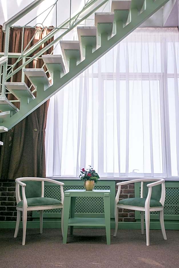 Grand Sapphire Hotel