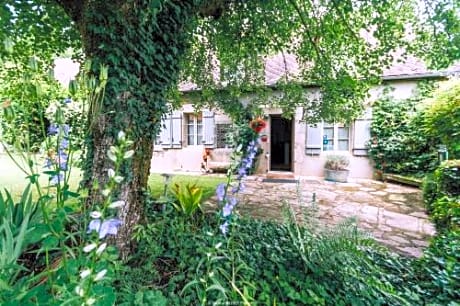 Chateau Vue Boussac Chambres d'Hôtes