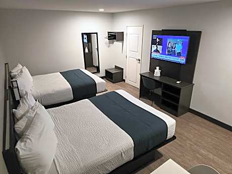 Queen Room with Two Queen Beds - Non-Smoking