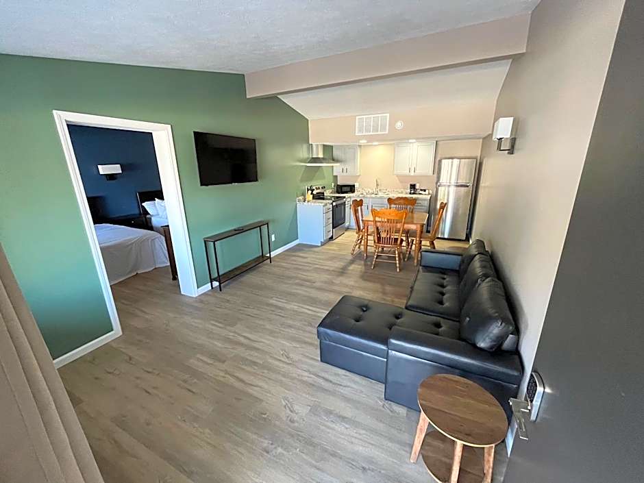 Valley Inn and Suites
