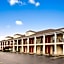 Super 8 by Wyndham Garner/Clayton/Raleigh