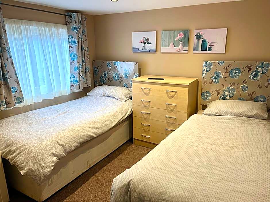 Red Deer Village Holiday Park - 2 Bedroom, Self-Catering Chalet