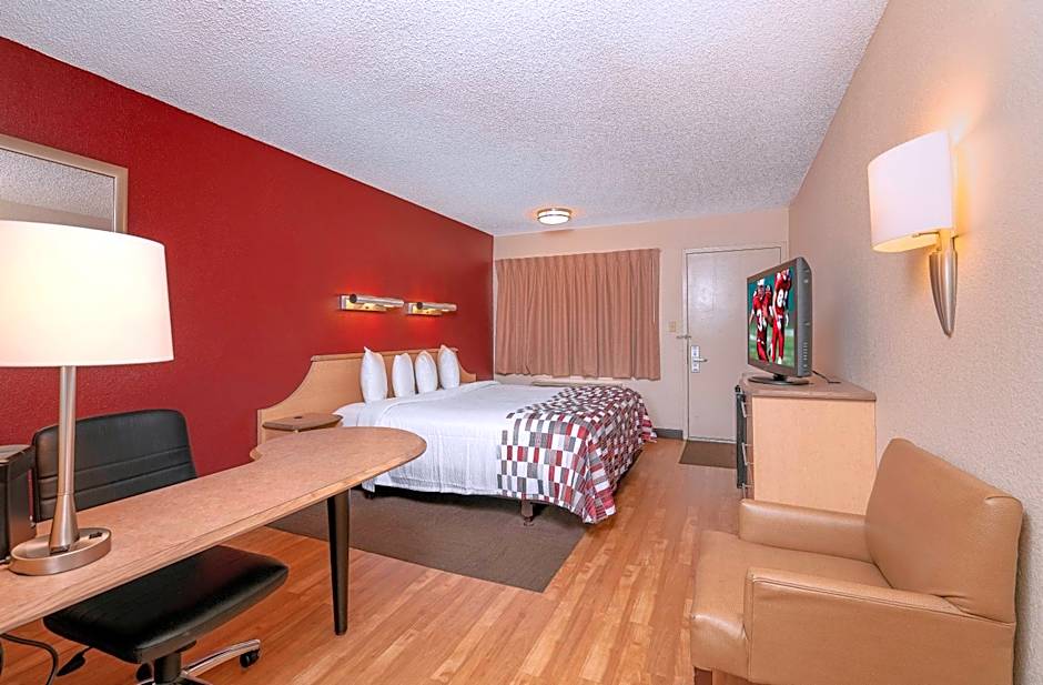 Red Roof Inn Detroit - Roseville/ St Clair Shores