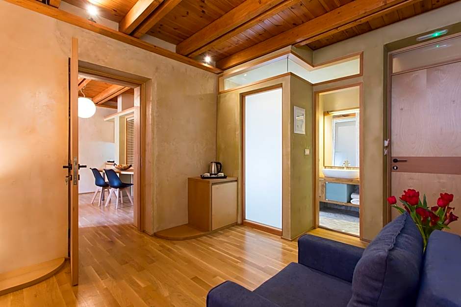 Polixeny's Suites