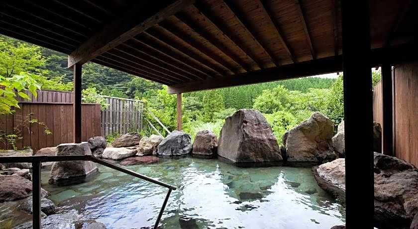 Yufuin Ryokan Gettouan