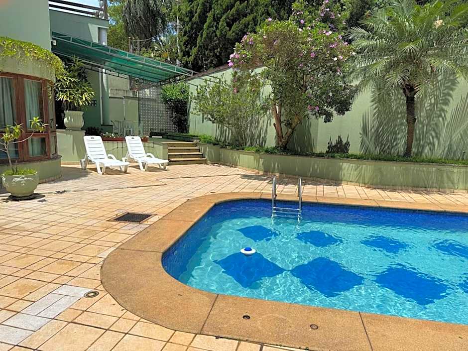 Mansão Adalgisa Suíte com Ar Próximo Cidade de Deus Jaguaré e Butantã