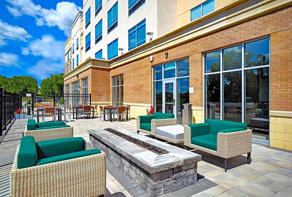 Holiday Inn - Grand Rapids North