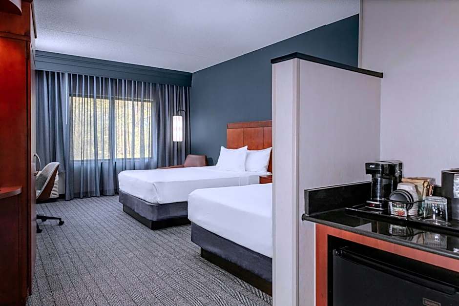 Courtyard by Marriott Pittsburgh Greensburg