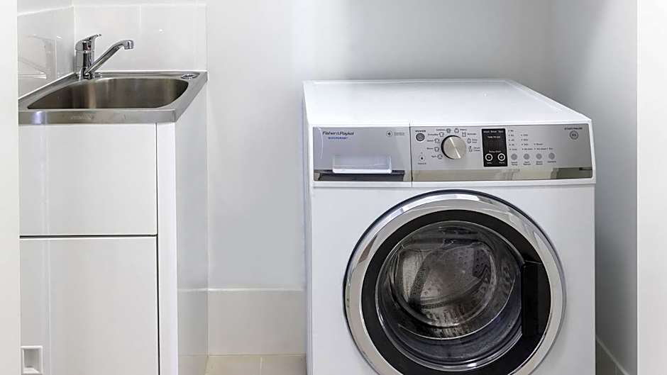 Oaks Brisbane Woolloongabba Suites