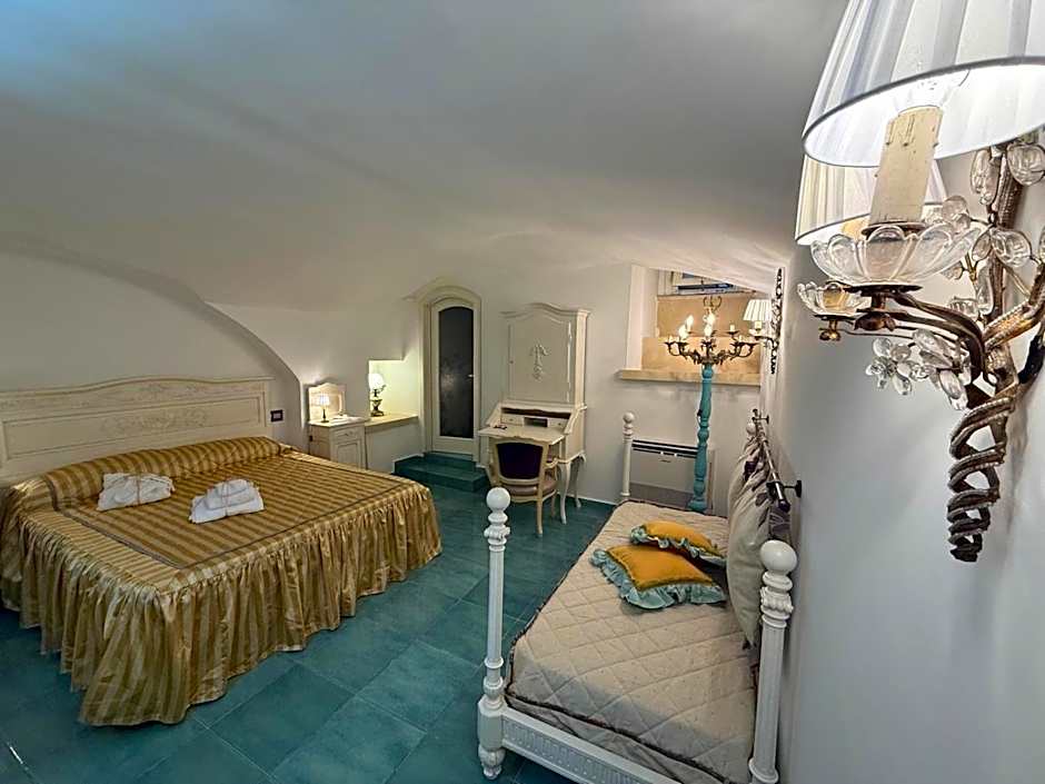 The Crown Palace - Gallipoli