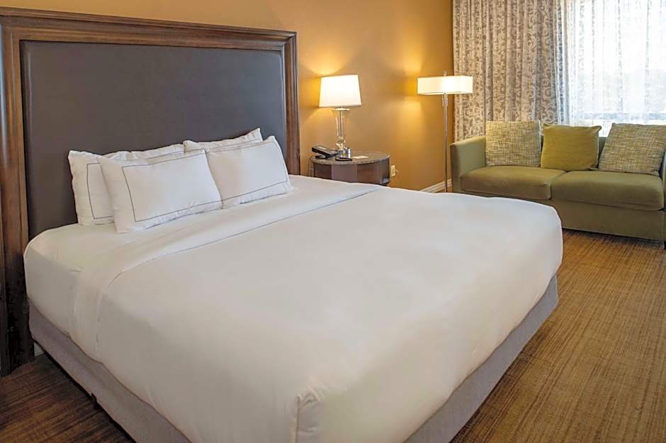 Hilton St. Louis Airport