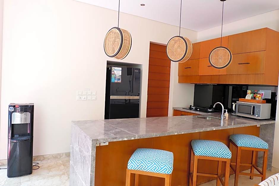 Beautiful Bali Villas - 6 mins walk to the beach