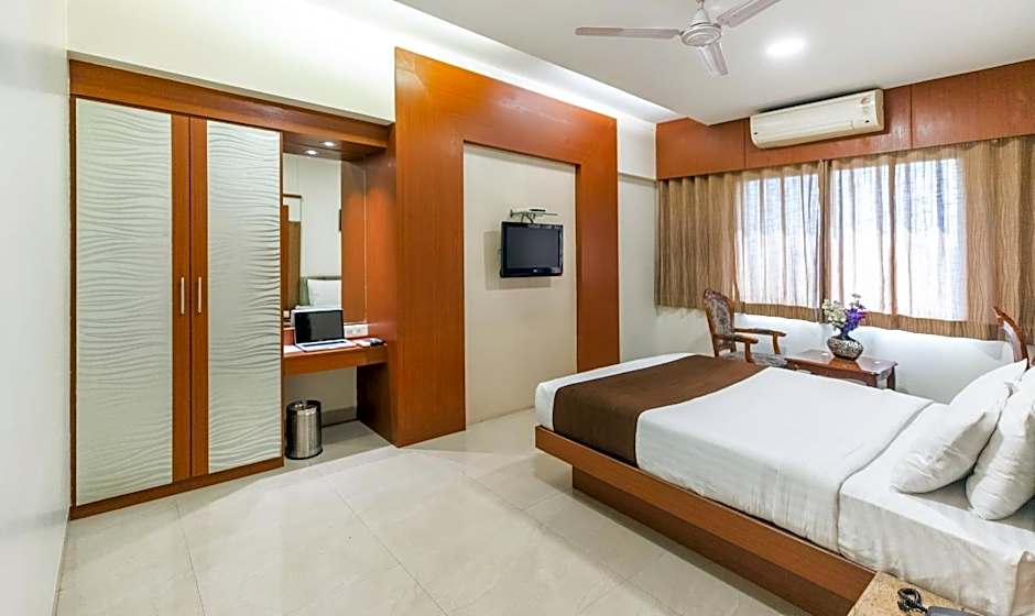 Hotel Seven Heaven