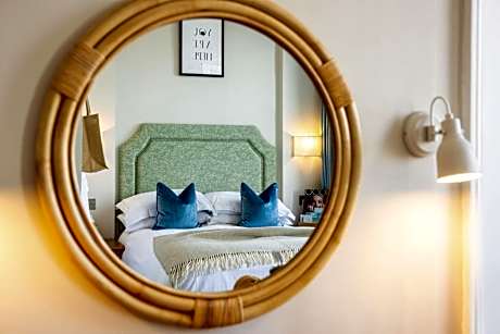 Queen Room with Balcony