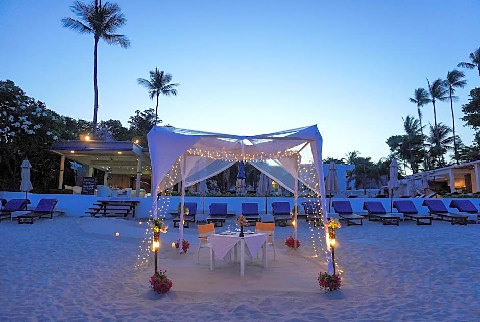 KC Beach Club & Pool Villas