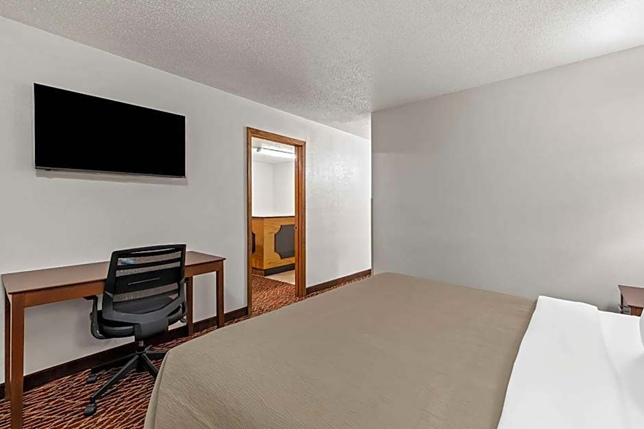 Quality Inn Marietta near Dobbins ARB