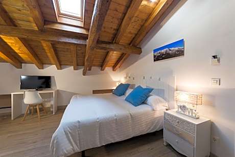 Double Room with Extra Bed