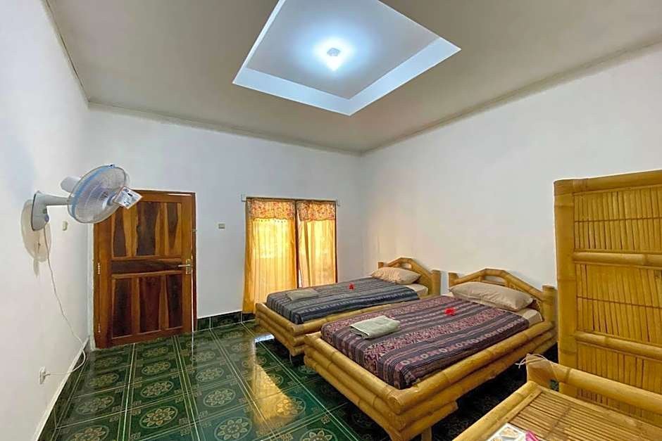 Duyung Rooms and Resto