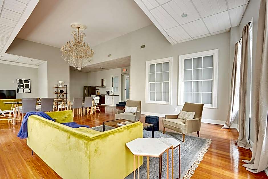 Sonder Baronne Manor