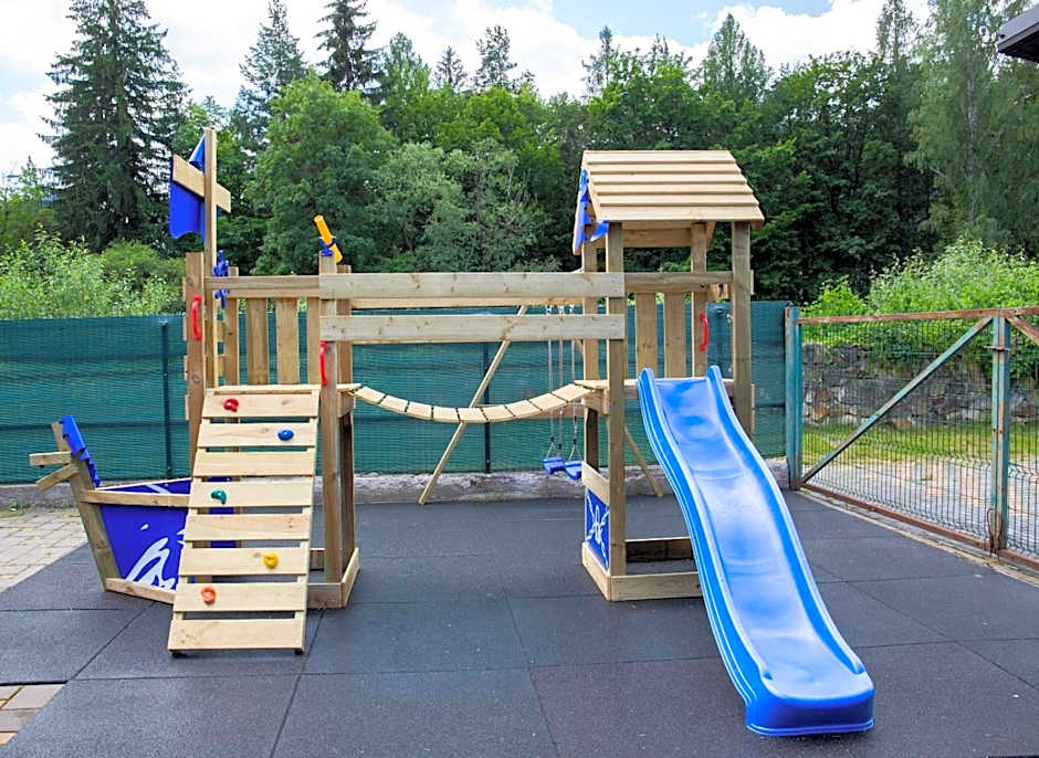 AQUARIUS BOUTIQUE HOTEL