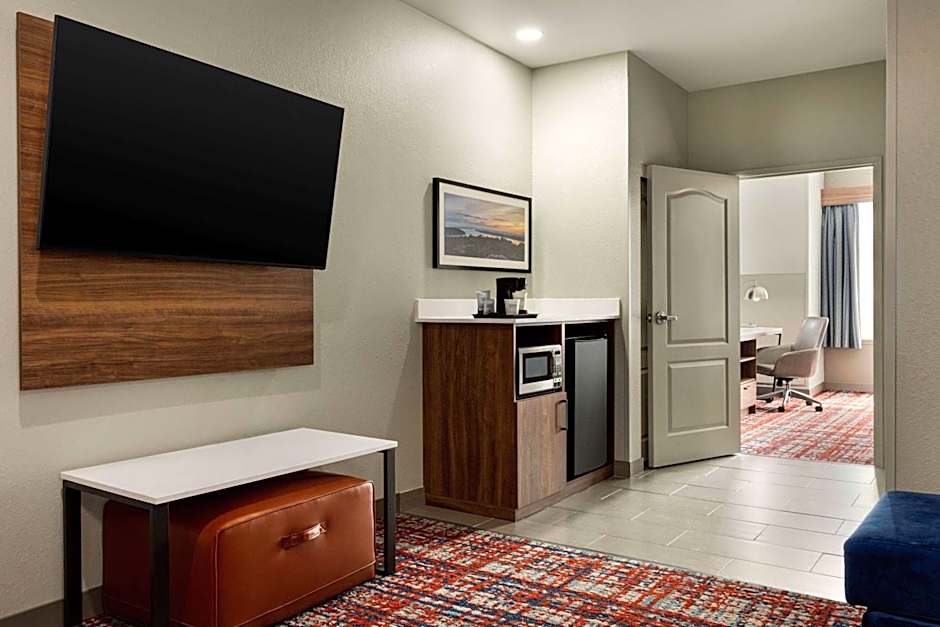 La Quinta Inn & Suites by Wyndham Oxford - Anniston