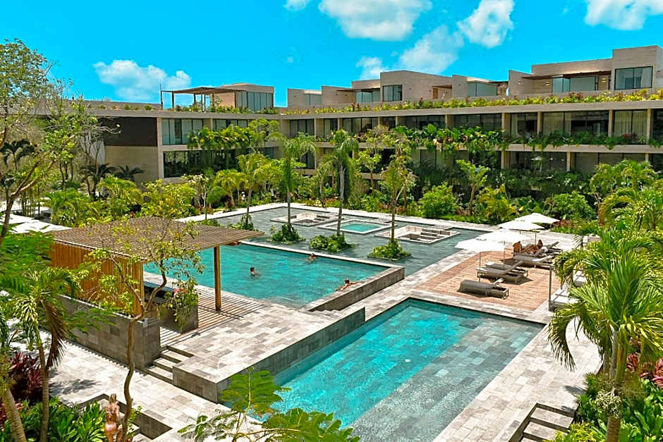 Mistiq Tulum