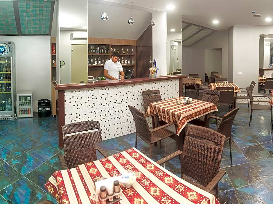 Parkway inn Hotel and Spa