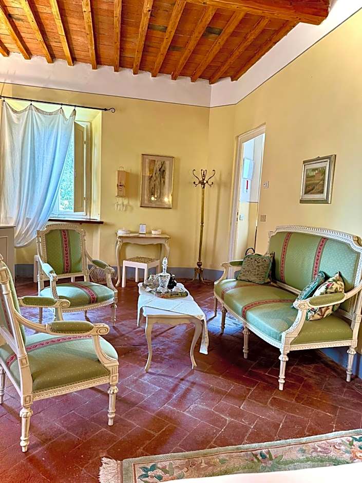 Villa La Dogana B&B di Charme - Historic Villa with a beautiful garden - private parking