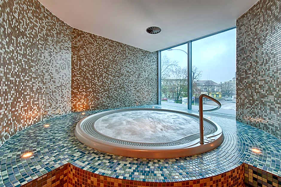 Hotel Lazur SPA & Conference